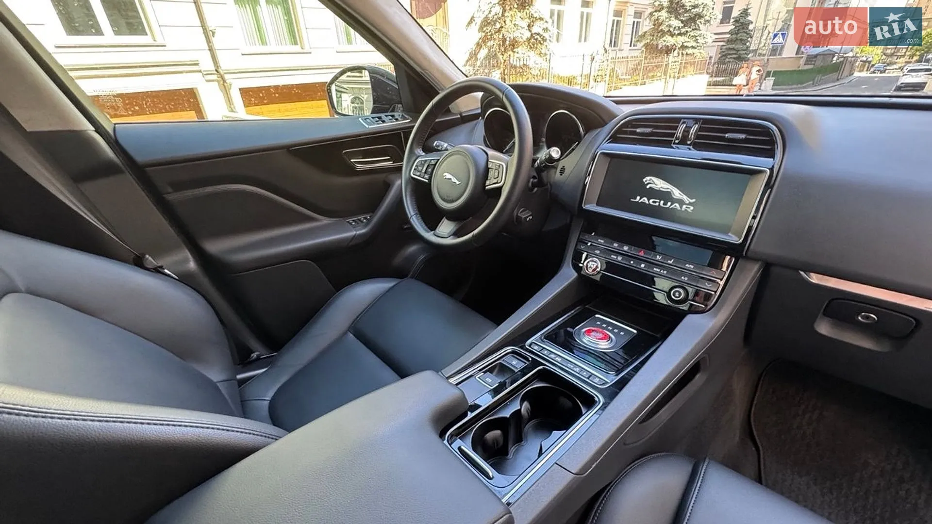 2020 Jaguar F-Pace - мініатюра 41
