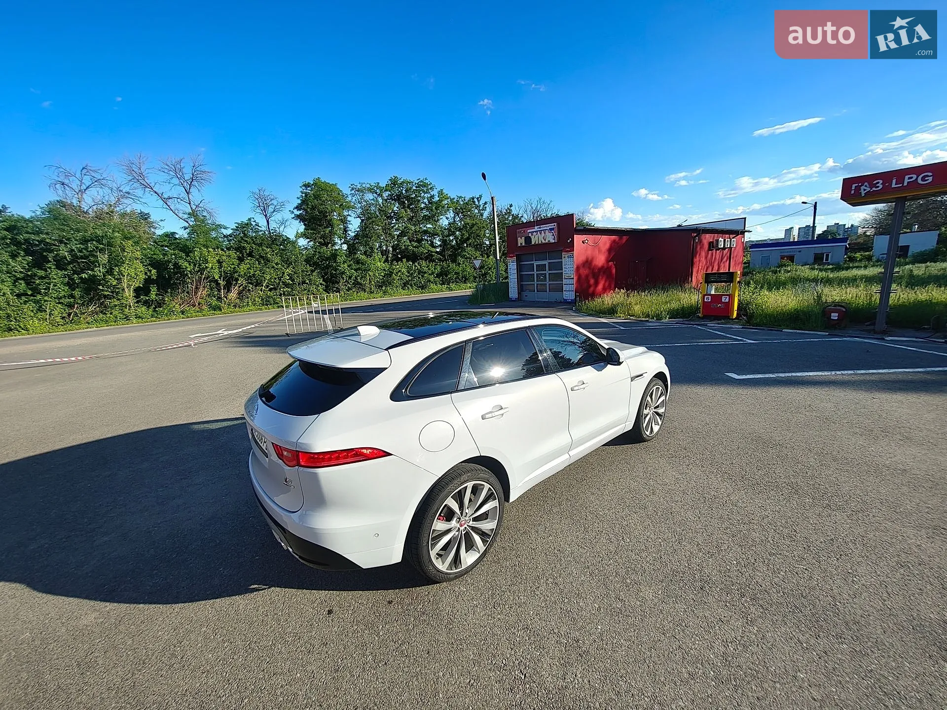 2016 Jaguar F-Pace - мініатюра 14