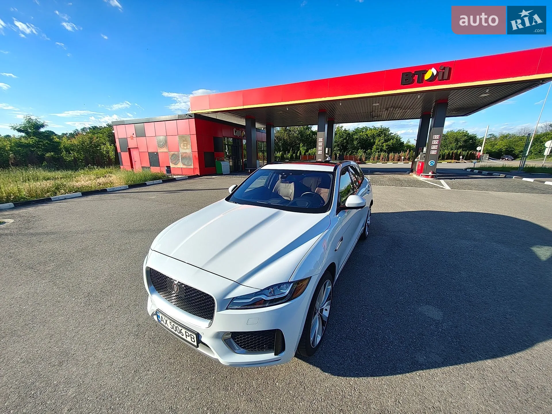 2016 Jaguar F-Pace - мініатюра 10
