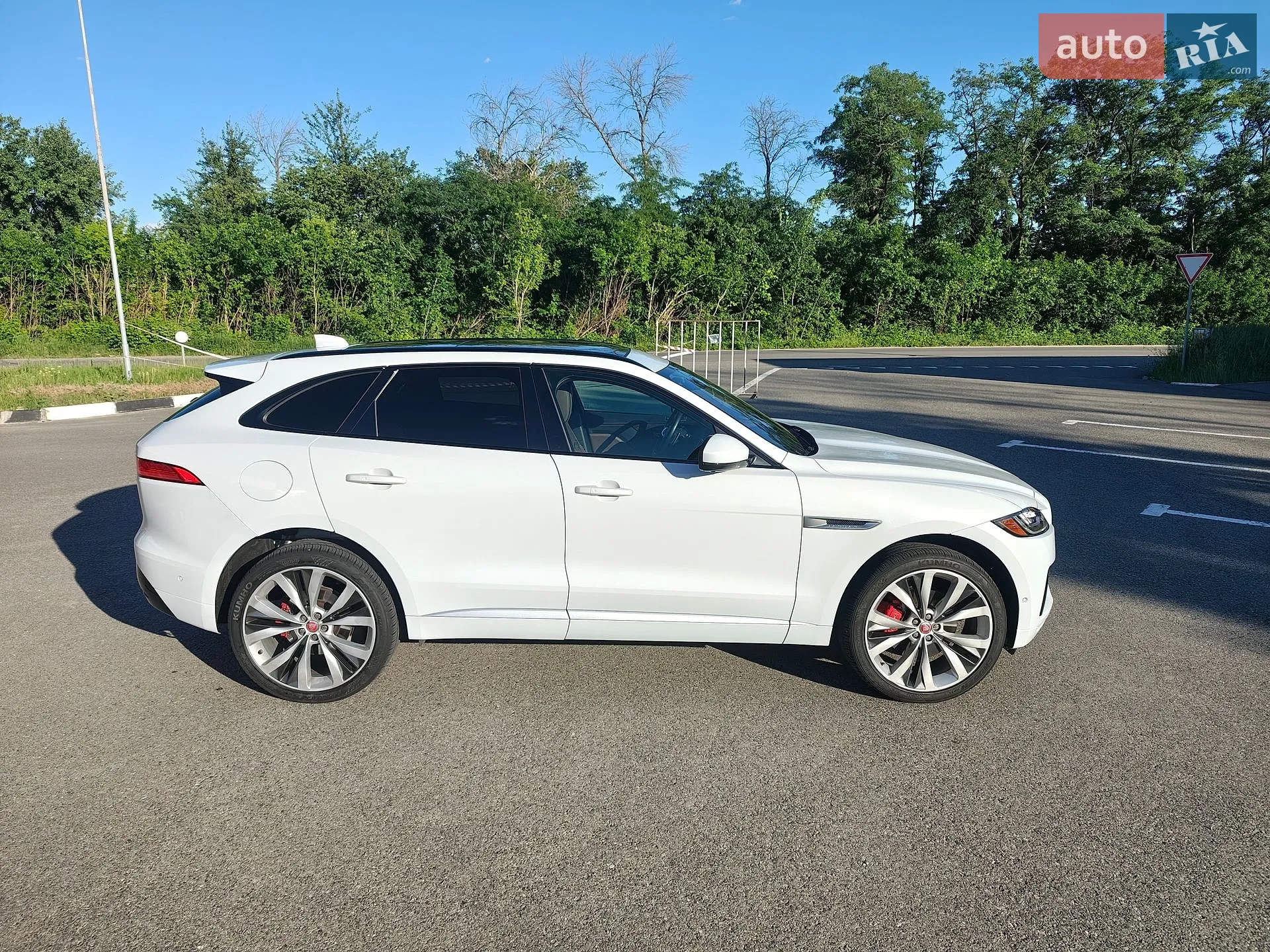 2016 Jaguar F-Pace - мініатюра 16
