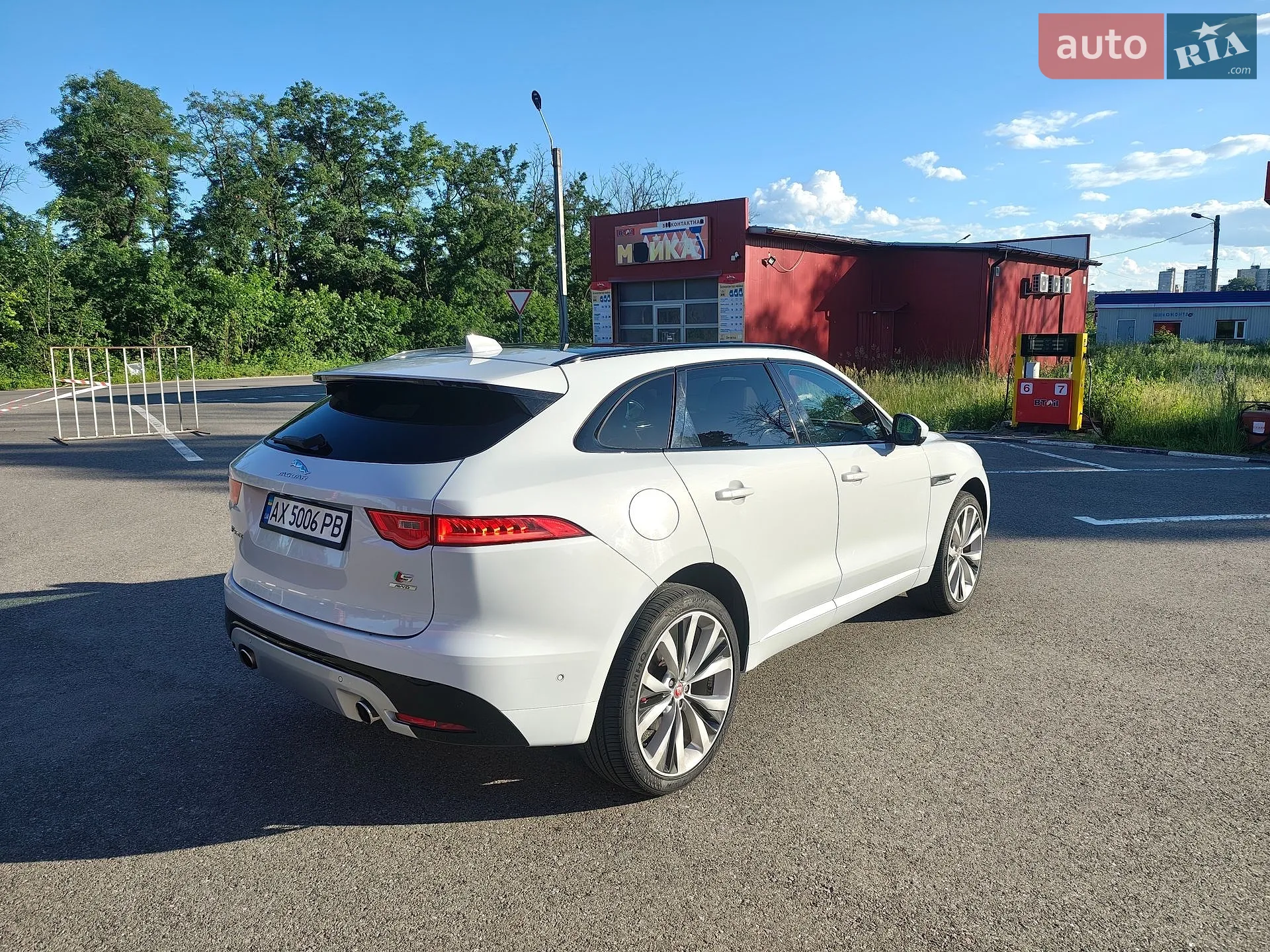 2016 Jaguar F-Pace - мініатюра 3
