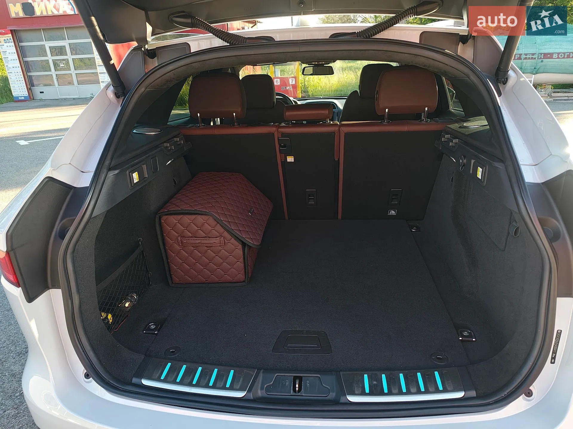 2016 Jaguar F-Pace - мініатюра 18