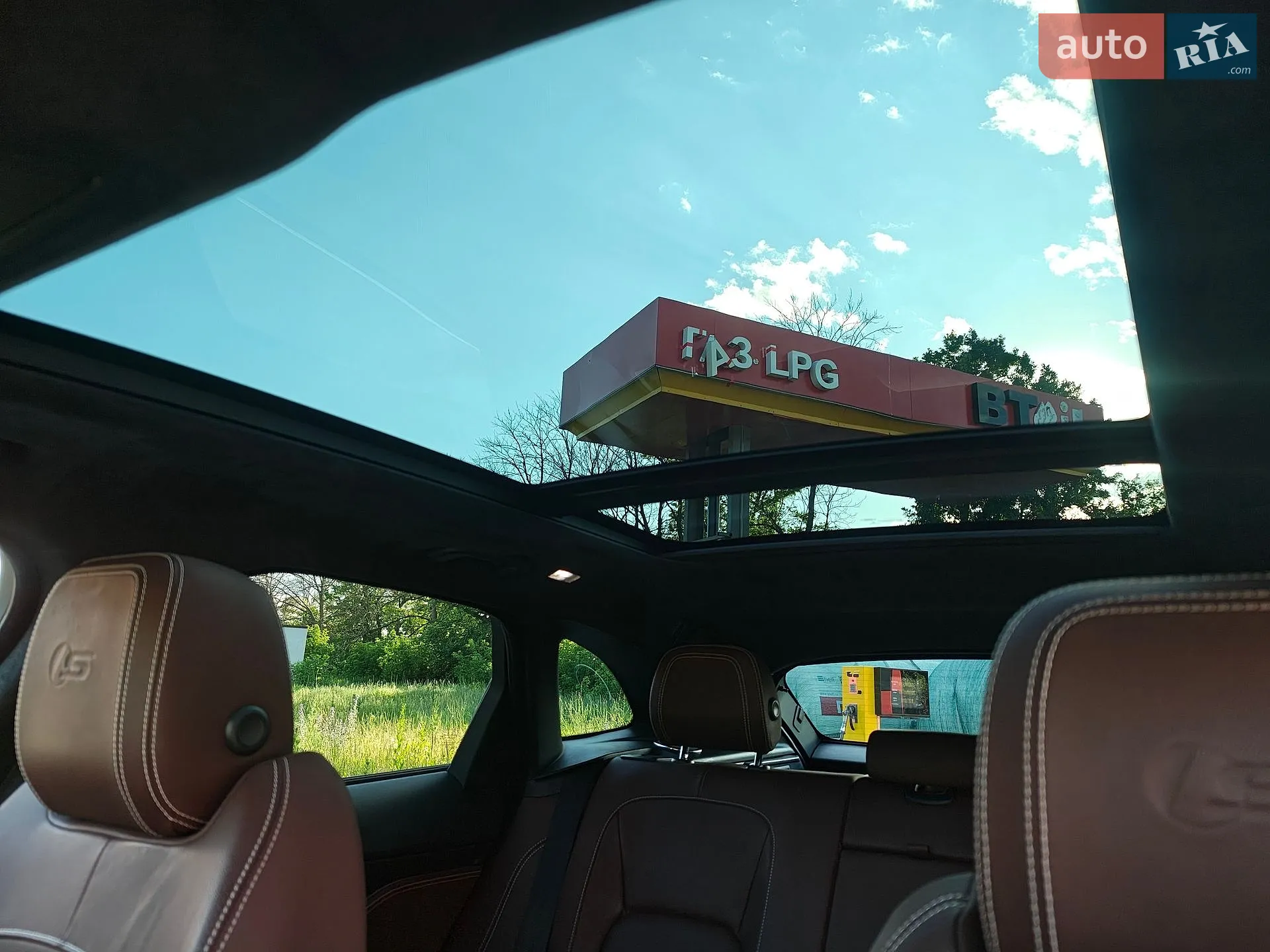 2016 Jaguar F-Pace - мініатюра 38