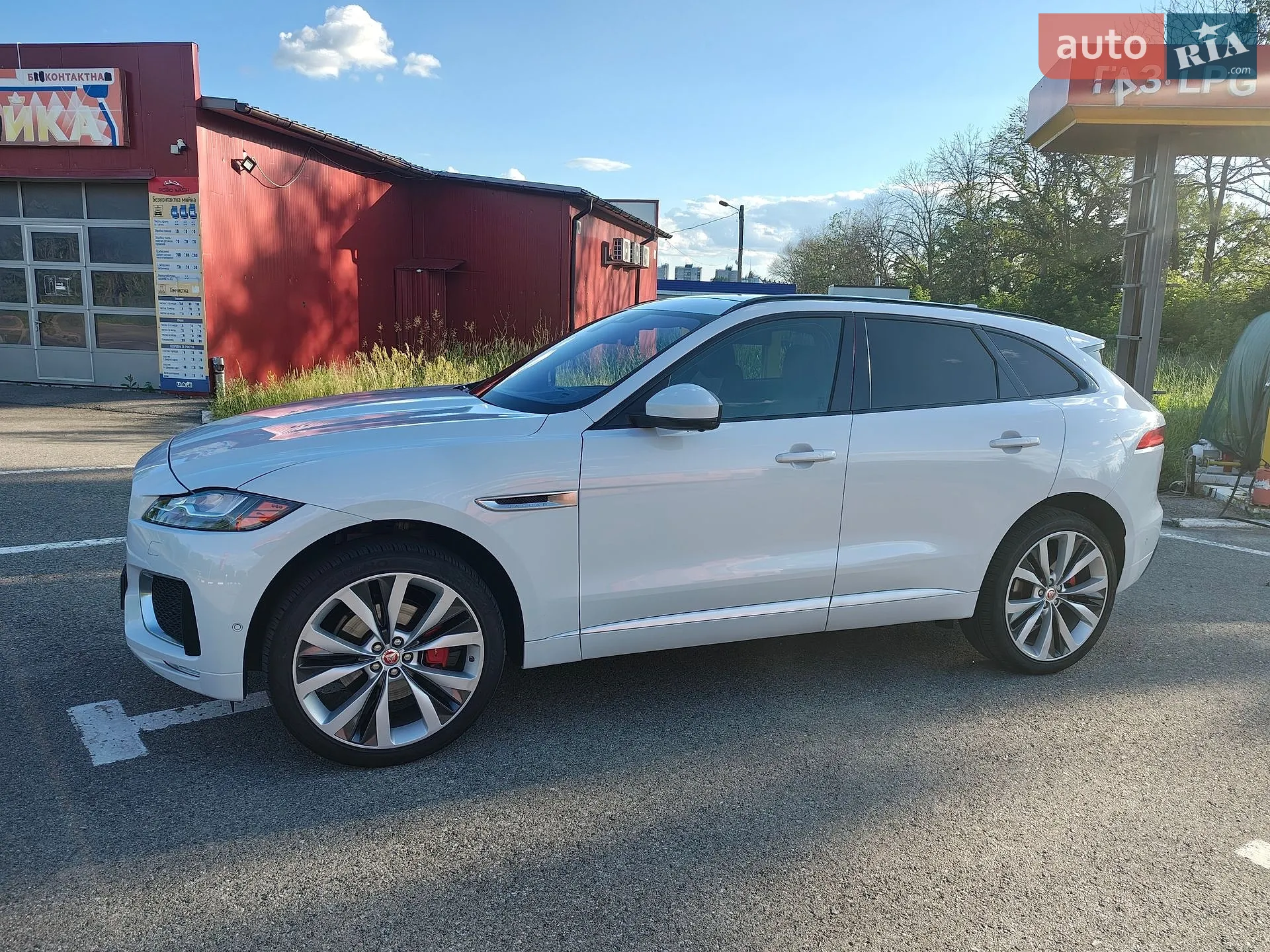 2016 Jaguar F-Pace - мініатюра 46
