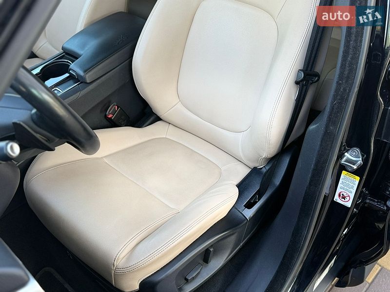 Позашляховик / Кросовер Jaguar F-Pace 2017 в Миколаєві фото 8 Позашляховик / Кросовер Jaguar F-Pace 2017 в Миколаєві
