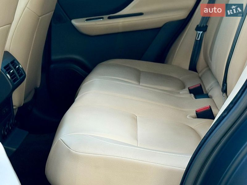 Позашляховик / Кросовер Jaguar F-Pace 2017 в Миколаєві фото 28 Позашляховик / Кросовер Jaguar F-Pace 2017 в Миколаєві