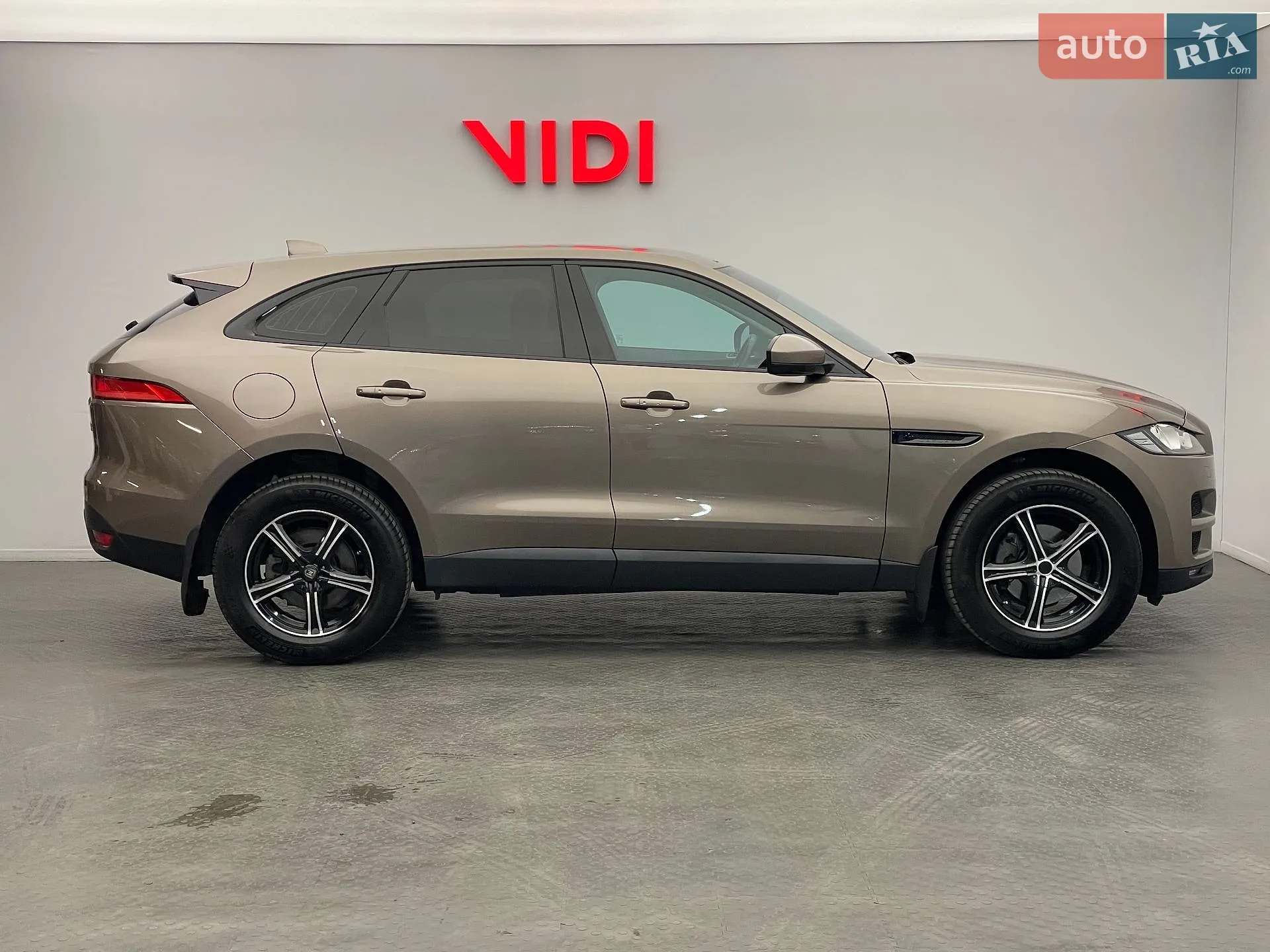 2016 Jaguar F-Pace - мініатюра 6