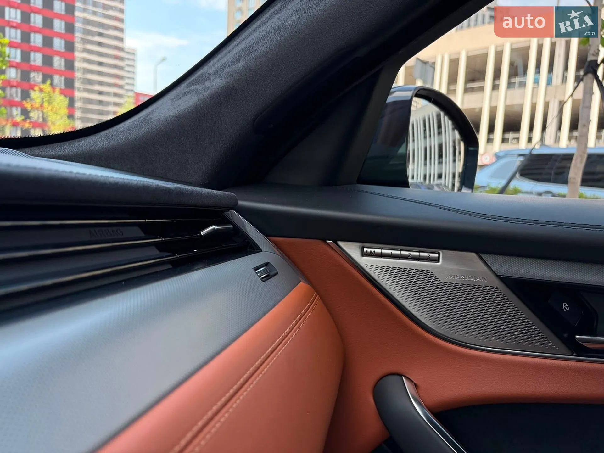 2023 Jaguar F-Pace - мініатюра 25