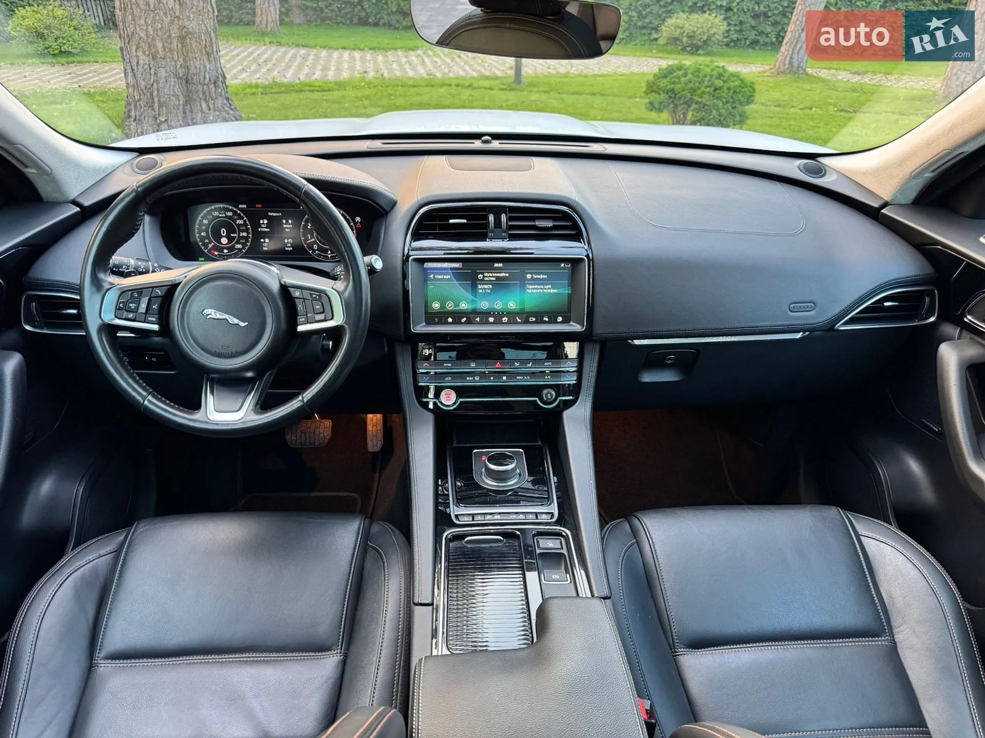2019 Jaguar F-Pace - мініатюра 50