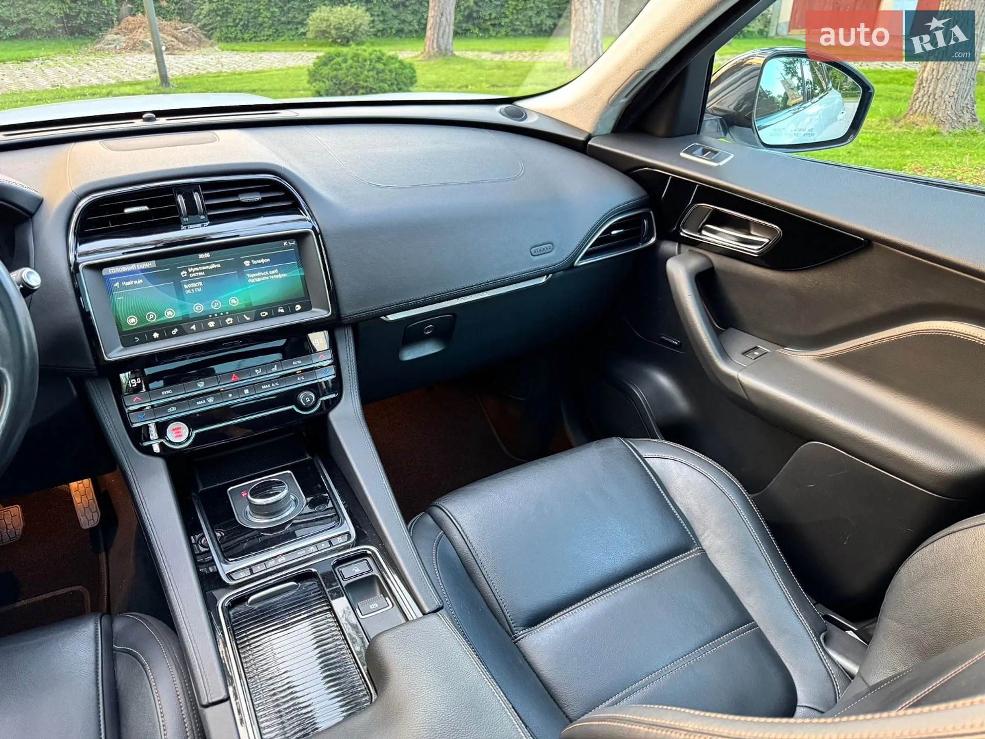 2019 Jaguar F-Pace - мініатюра 54