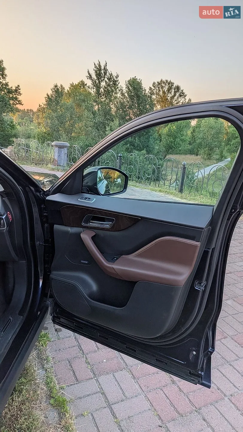 2018 Jaguar F-Pace - мініатюра 19
