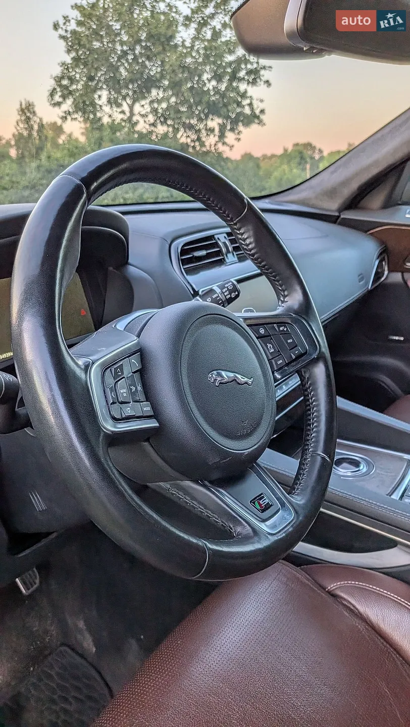 2018 Jaguar F-Pace - мініатюра 33