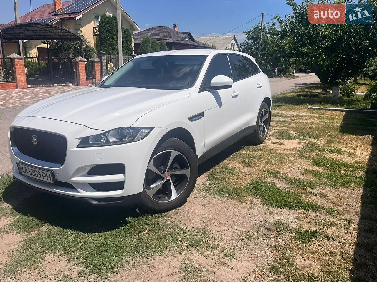 2016 Jaguar F-Pace - мініатюра 13