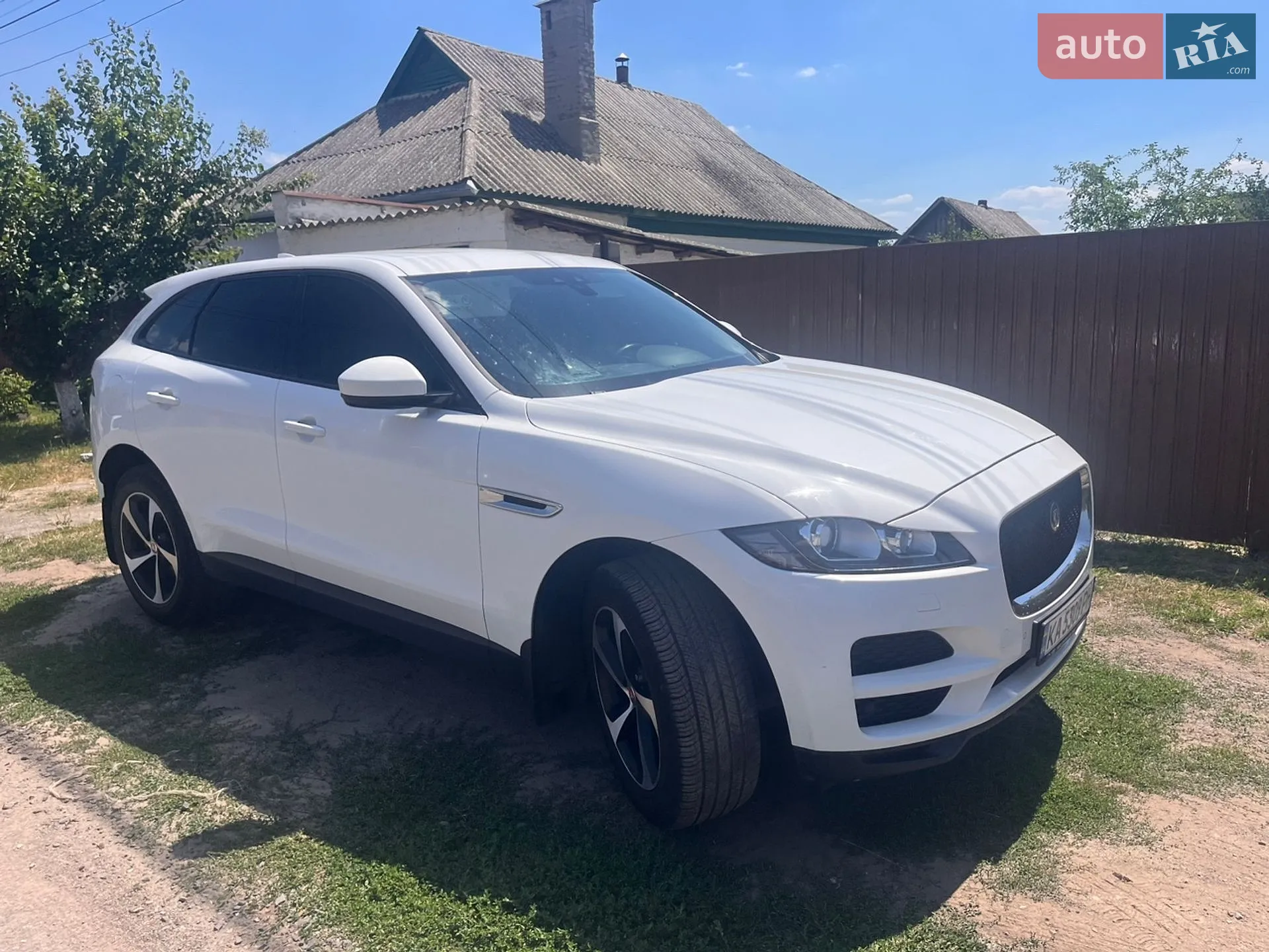 2016 Jaguar F-Pace - мініатюра 2