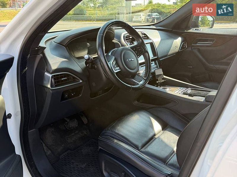Внедорожник / Кроссовер Jaguar F-Pace 2017 в Ужгороде фото 19 Внедорожник / Кроссовер Jaguar F-Pace 2017 в Ужгороде