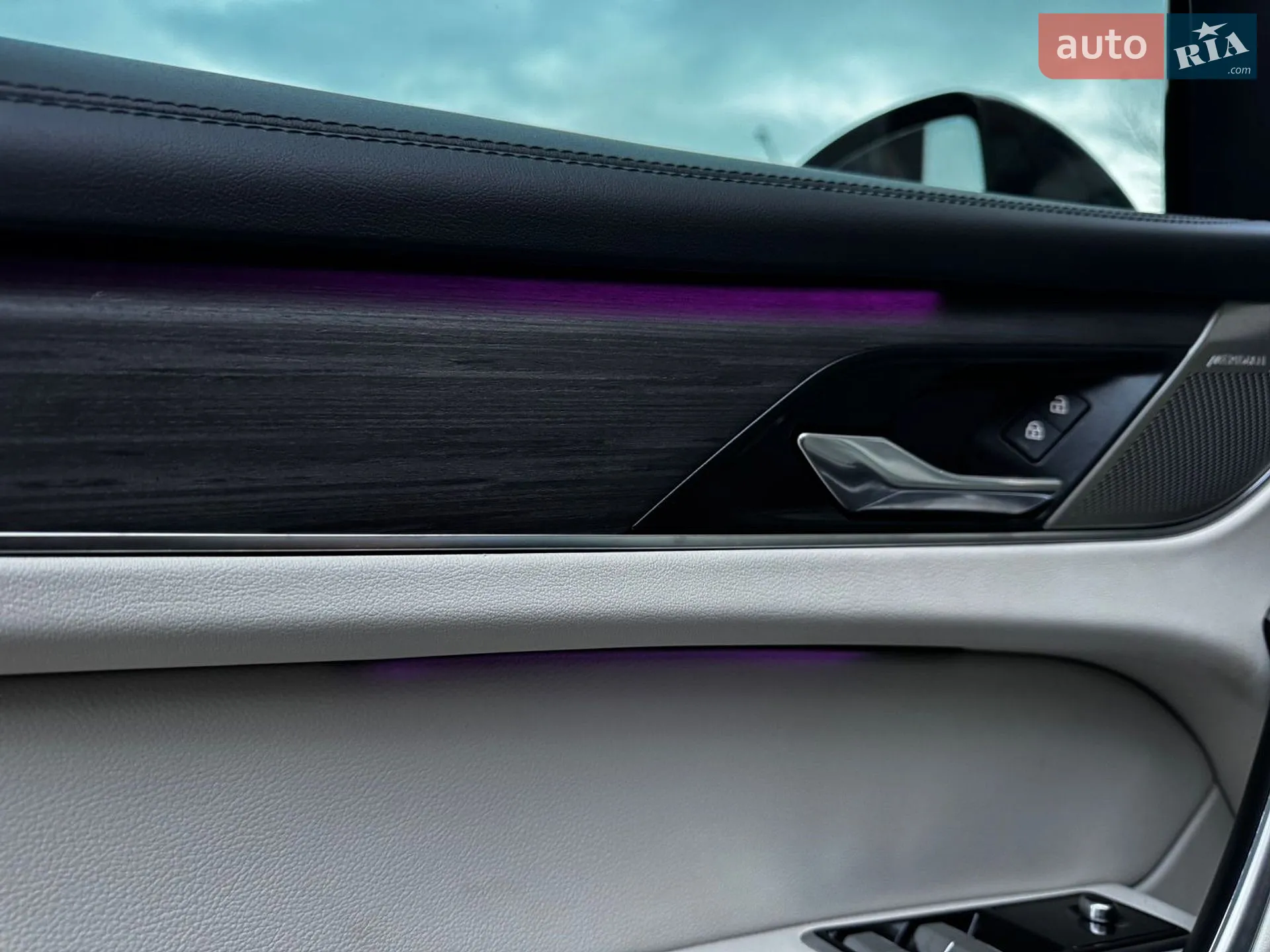 2022 Jaguar F-Pace - мініатюра 3