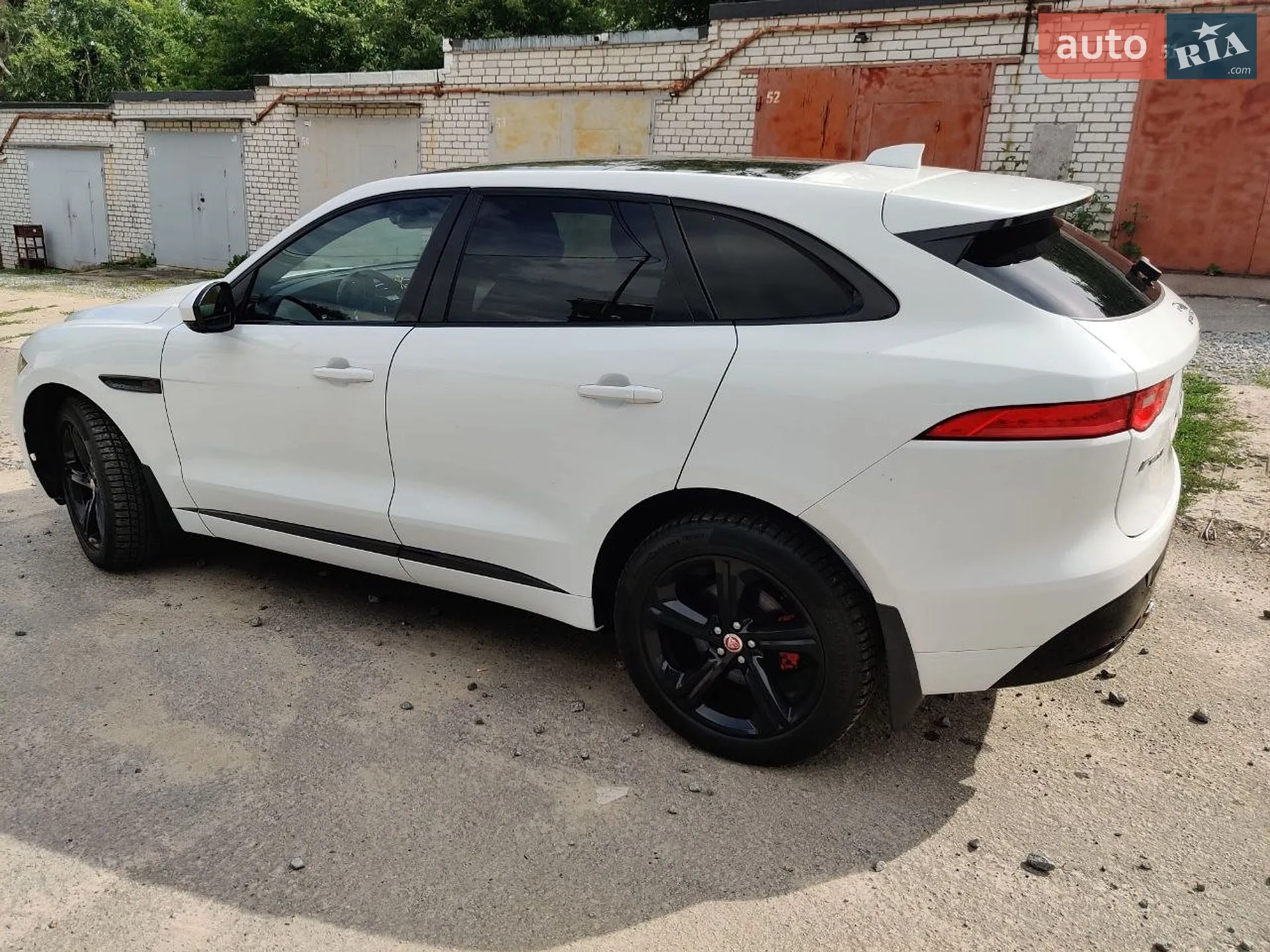 2016 Jaguar F-Pace - мініатюра 3