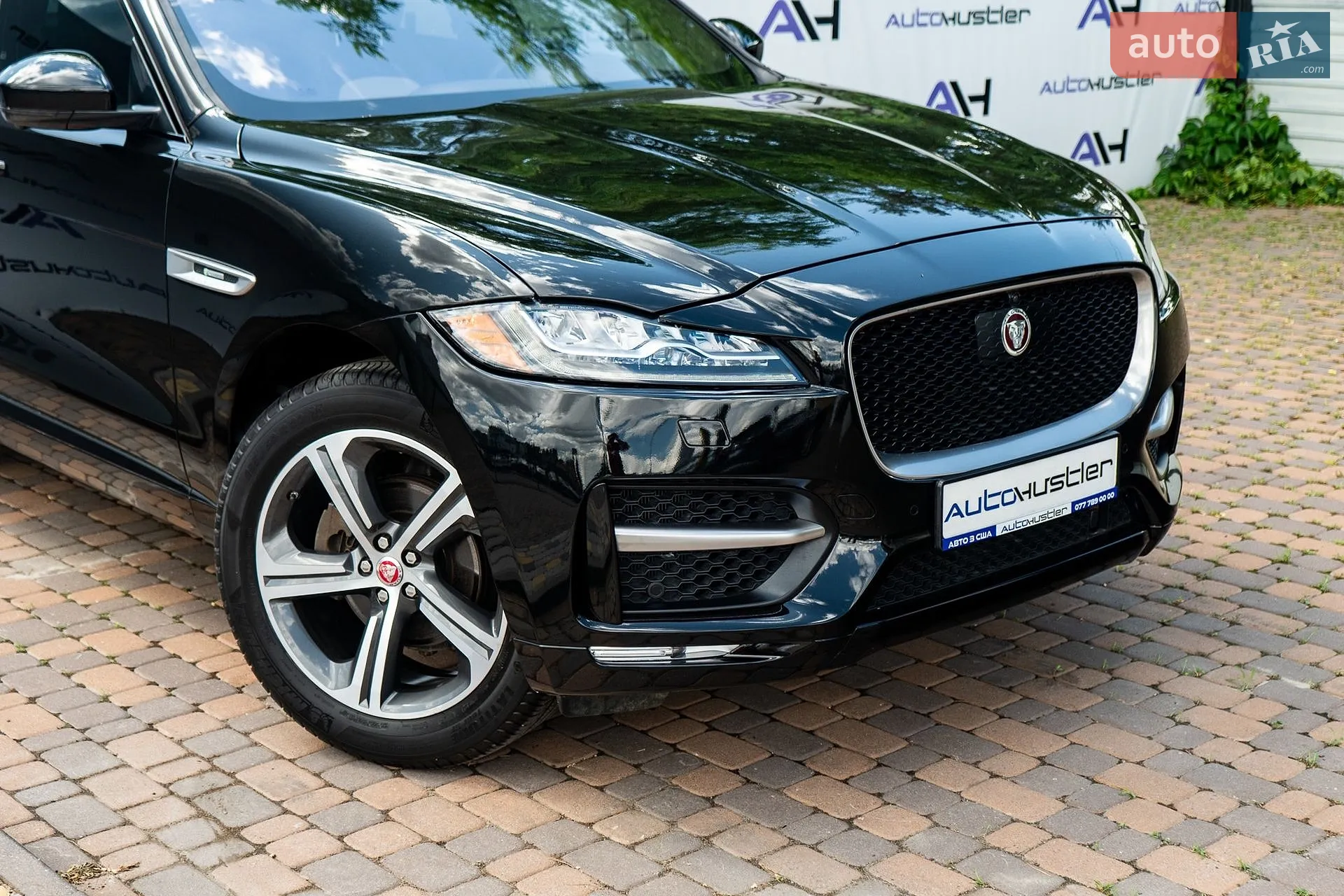 2019 Jaguar F-Pace - мініатюра 9