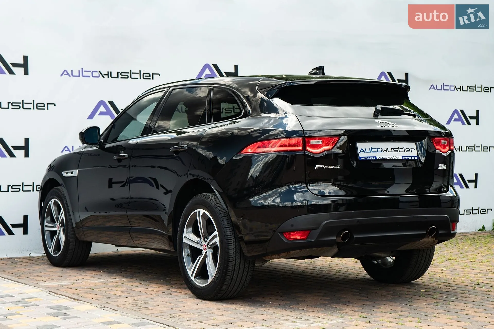 2019 Jaguar F-Pace - мініатюра 18