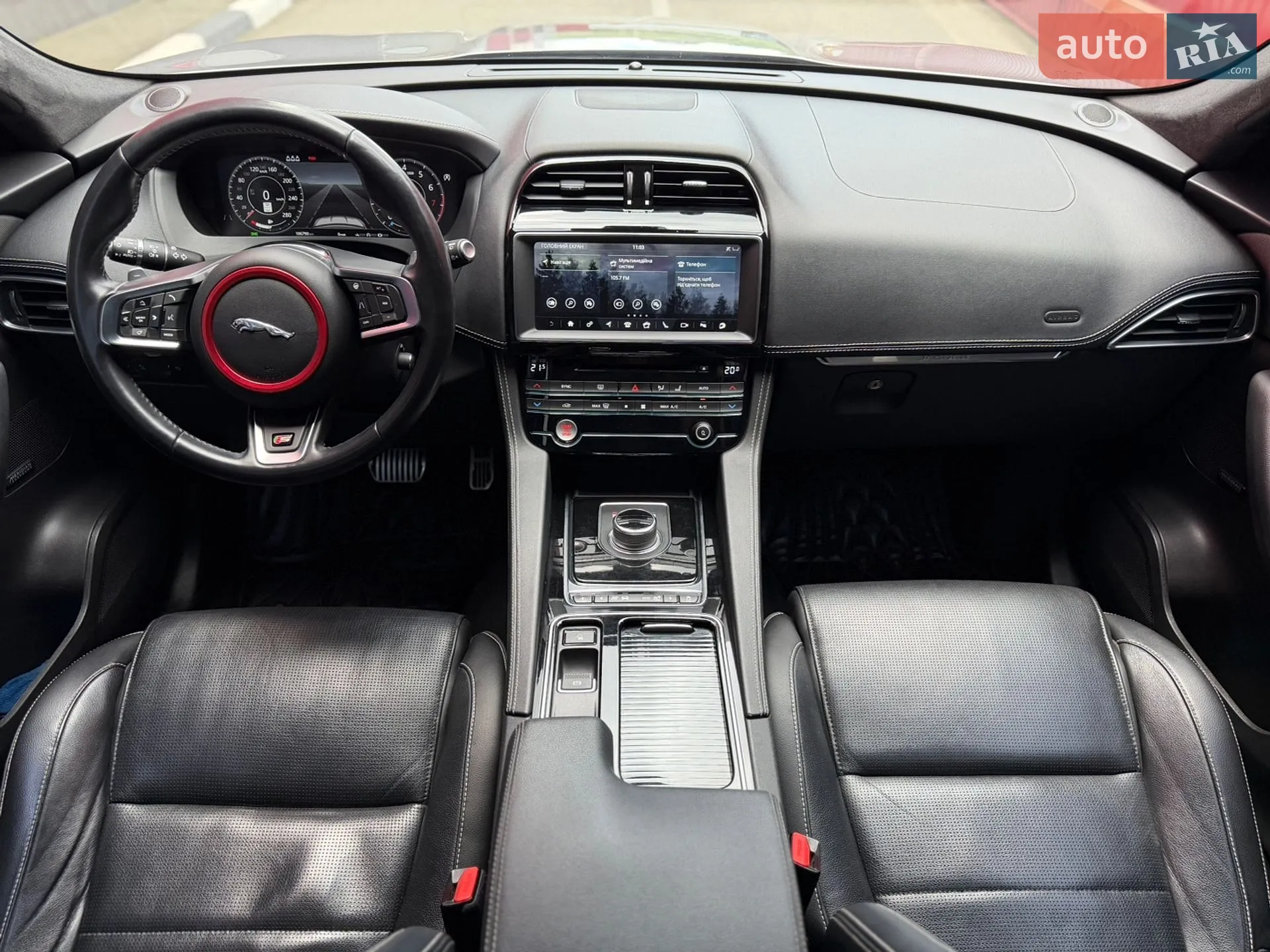 2019 Jaguar F-Pace - мініатюра 28