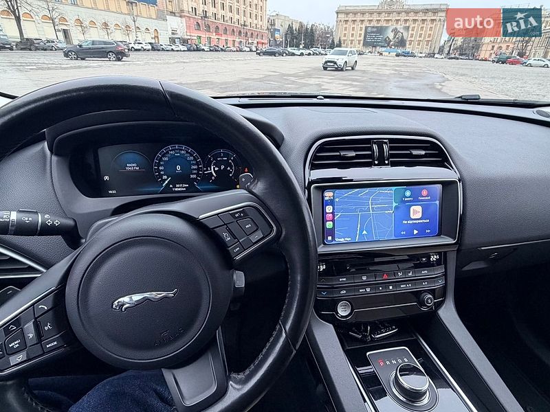 Внедорожник / Кроссовер Jaguar F-Pace 2017 в Харькове