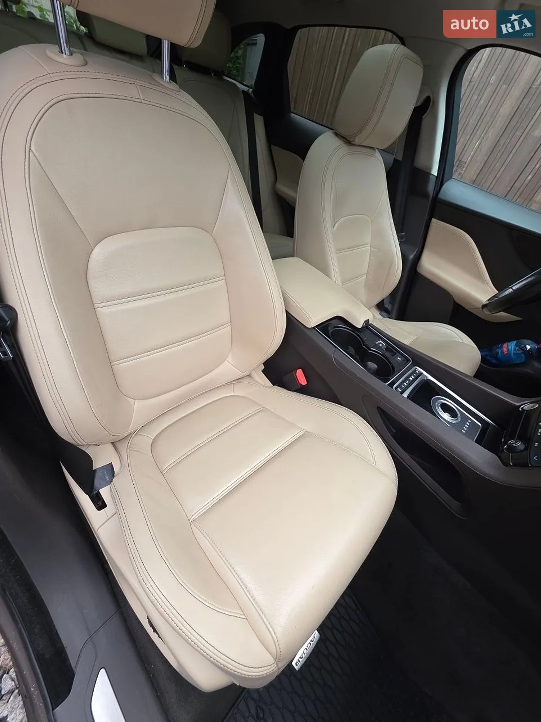 2016 Jaguar F-Pace - мініатюра 14