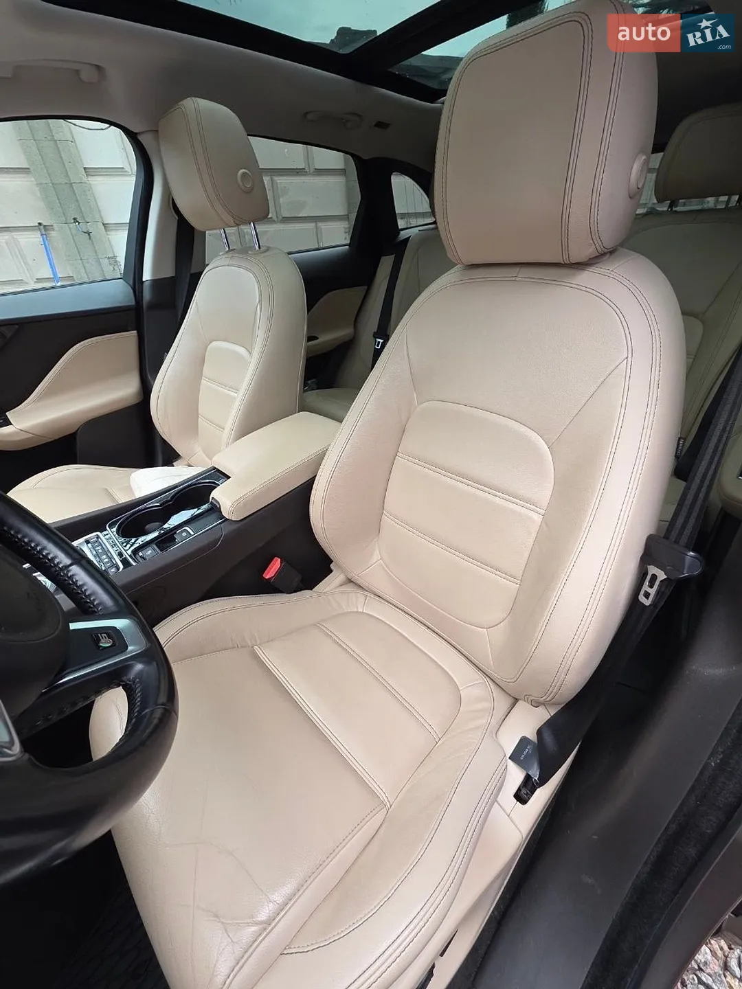 2016 Jaguar F-Pace - мініатюра 18