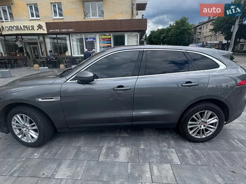 Jaguar F-Pace 2017