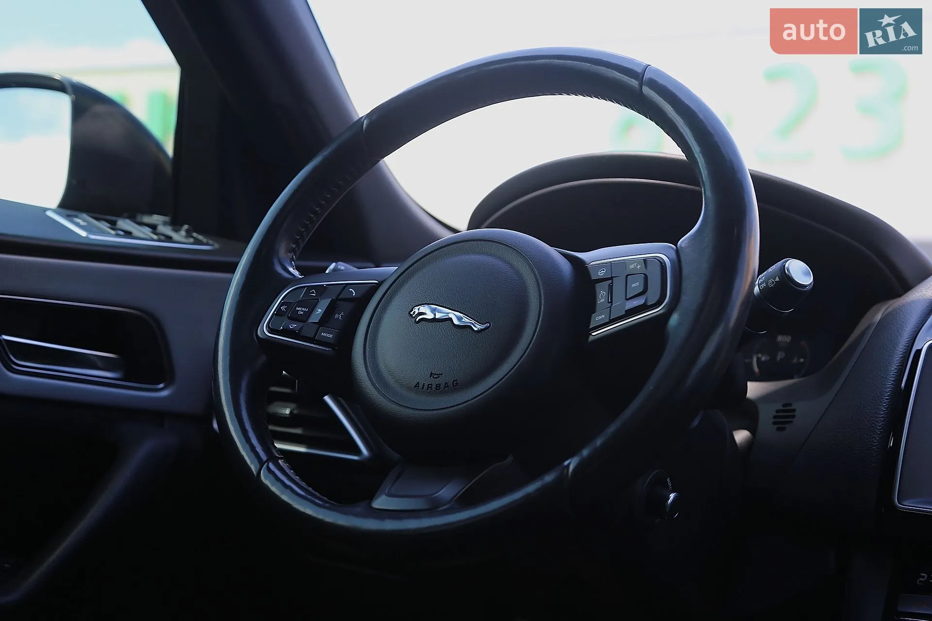 2016 Jaguar F-Pace - мініатюра 17
