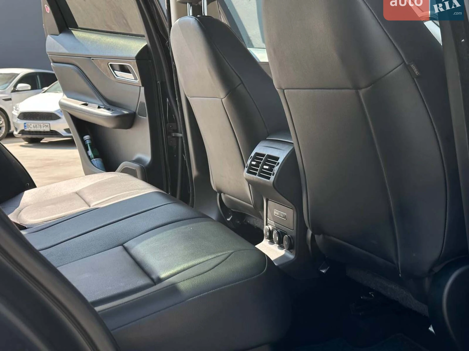 2016 Jaguar F-Pace - мініатюра 47