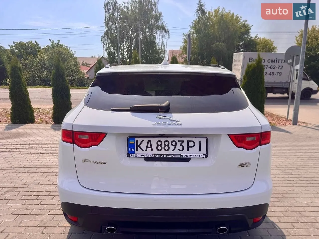 2017 Jaguar F-Pace - мініатюра 4