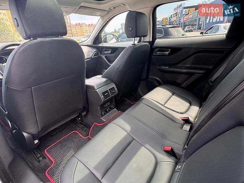 Позашляховик / Кросовер Jaguar F-Pace 2017 в Києві