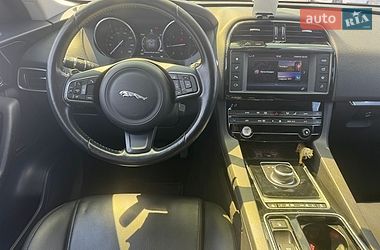 Позашляховик / Кросовер Jaguar F-Pace 2017 в Києві фото 16 Позашляховик / Кросовер Jaguar F-Pace 2017 в Києві