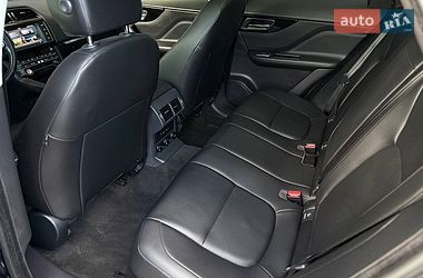 Позашляховик / Кросовер Jaguar F-Pace 2017 в Києві