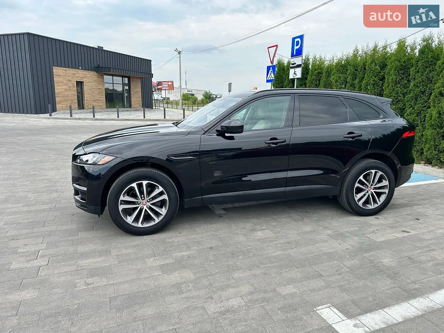 2020 Jaguar F-Pace - мініатюра 4