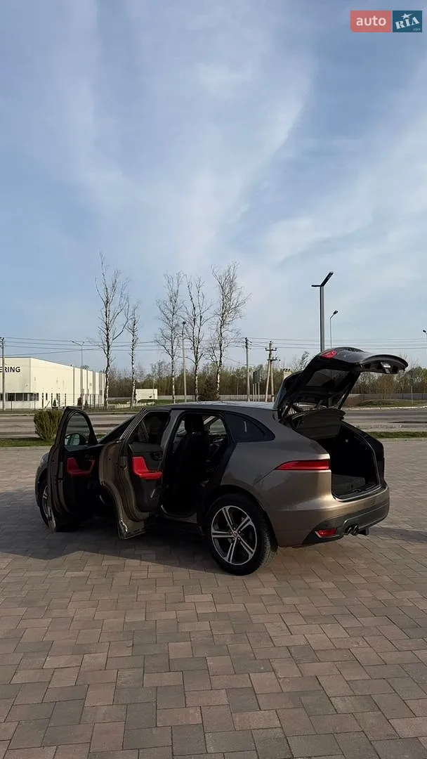 2016 Jaguar F-Pace - мініатюра 15