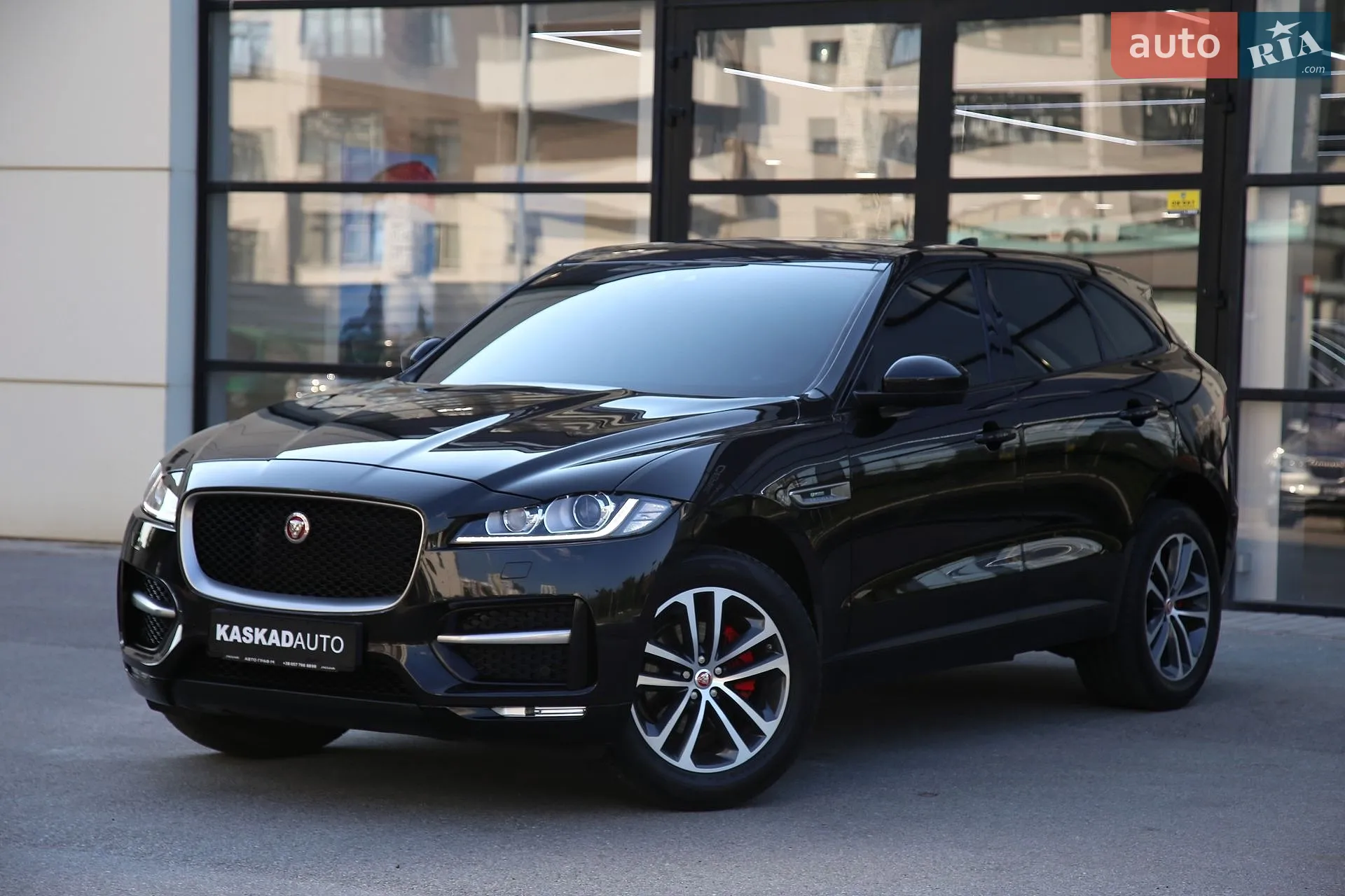 2017 Jaguar F-Pace - фото 1