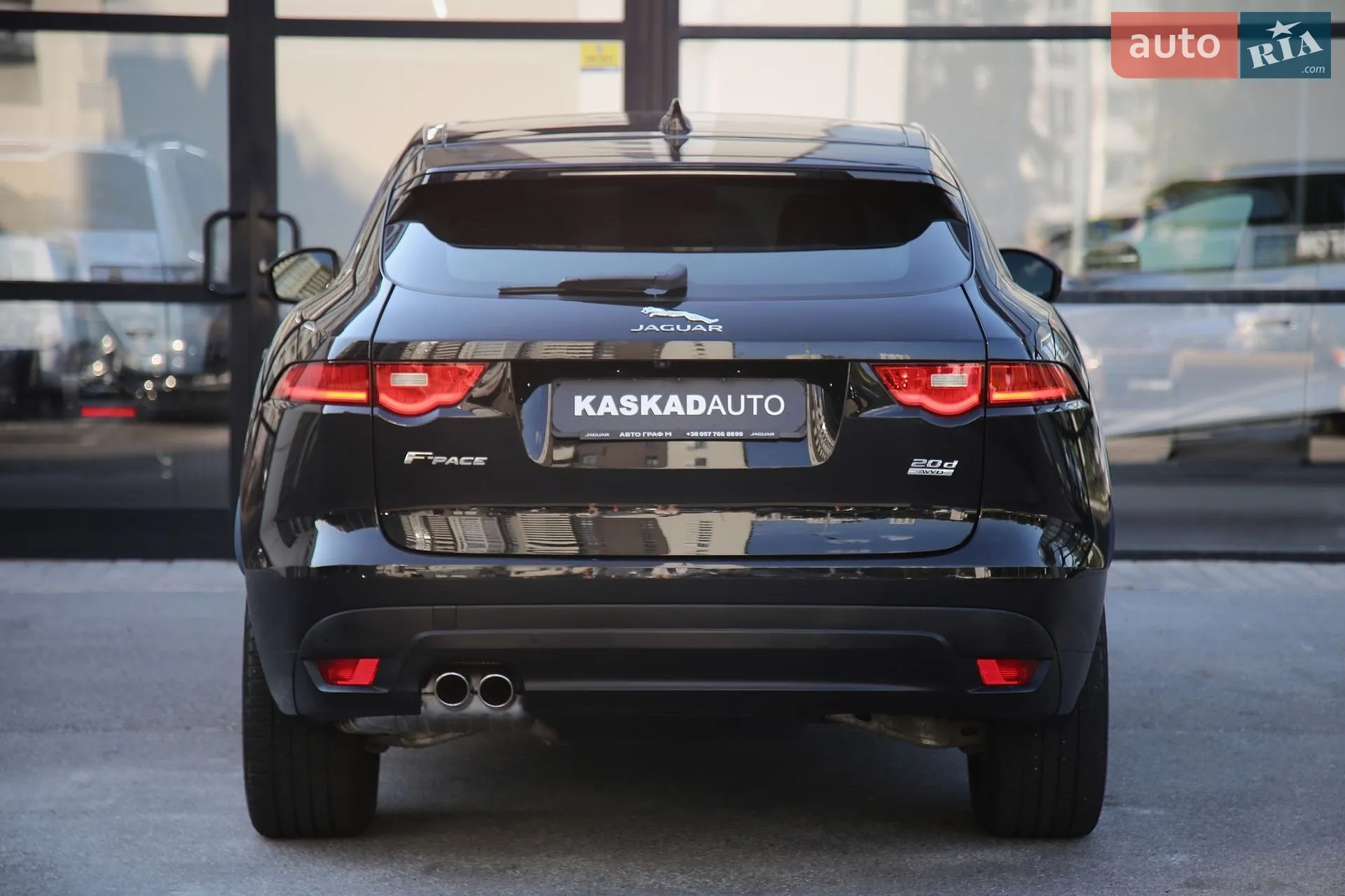 2017 Jaguar F-Pace - мініатюра 5