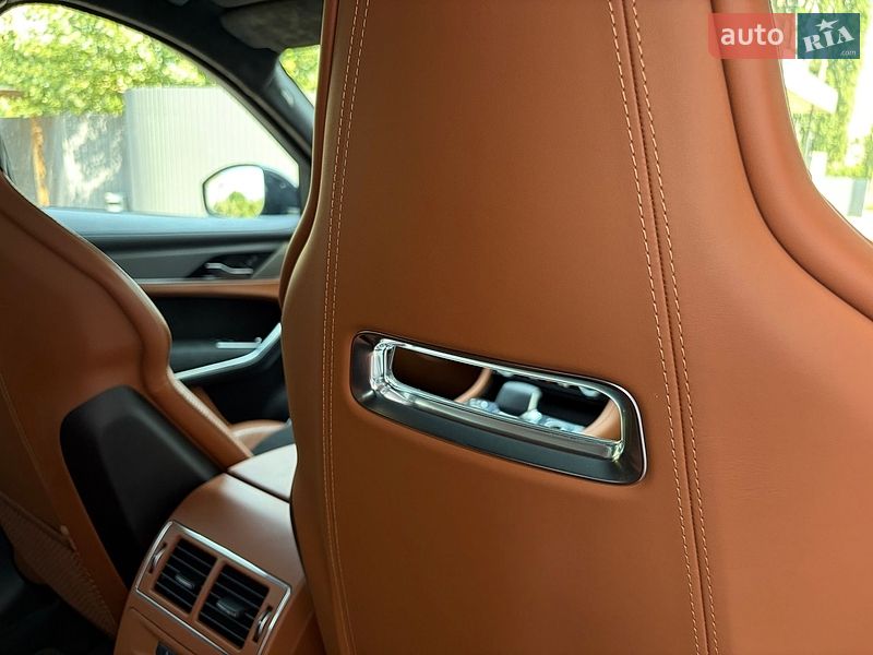 Позашляховик / Кросовер Jaguar F-Pace 2023 в Києві