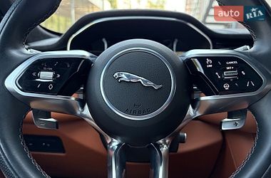 Позашляховик / Кросовер Jaguar F-Pace 2023 в Києві