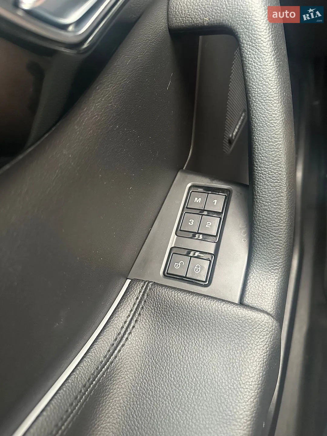 2016 Jaguar F-Pace - мініатюра 19