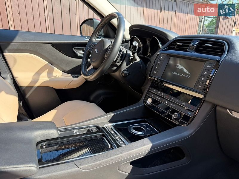 Внедорожник / Кроссовер Jaguar F-Pace 2018 в Каменец-Подольском