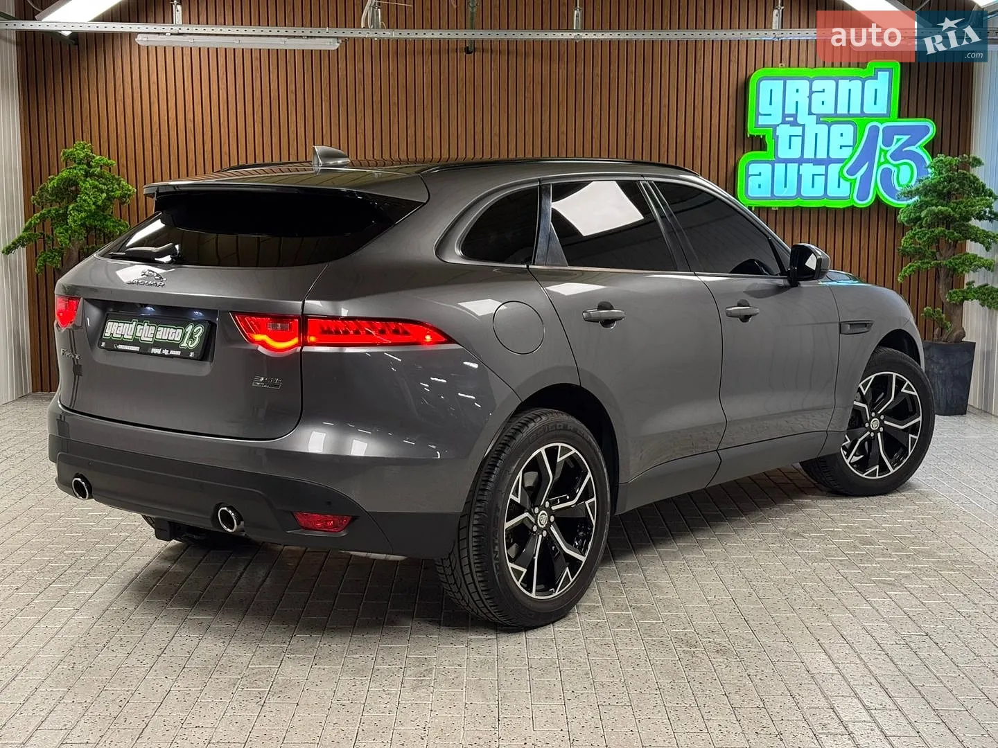 2016 Jaguar F-Pace - мініатюра 52