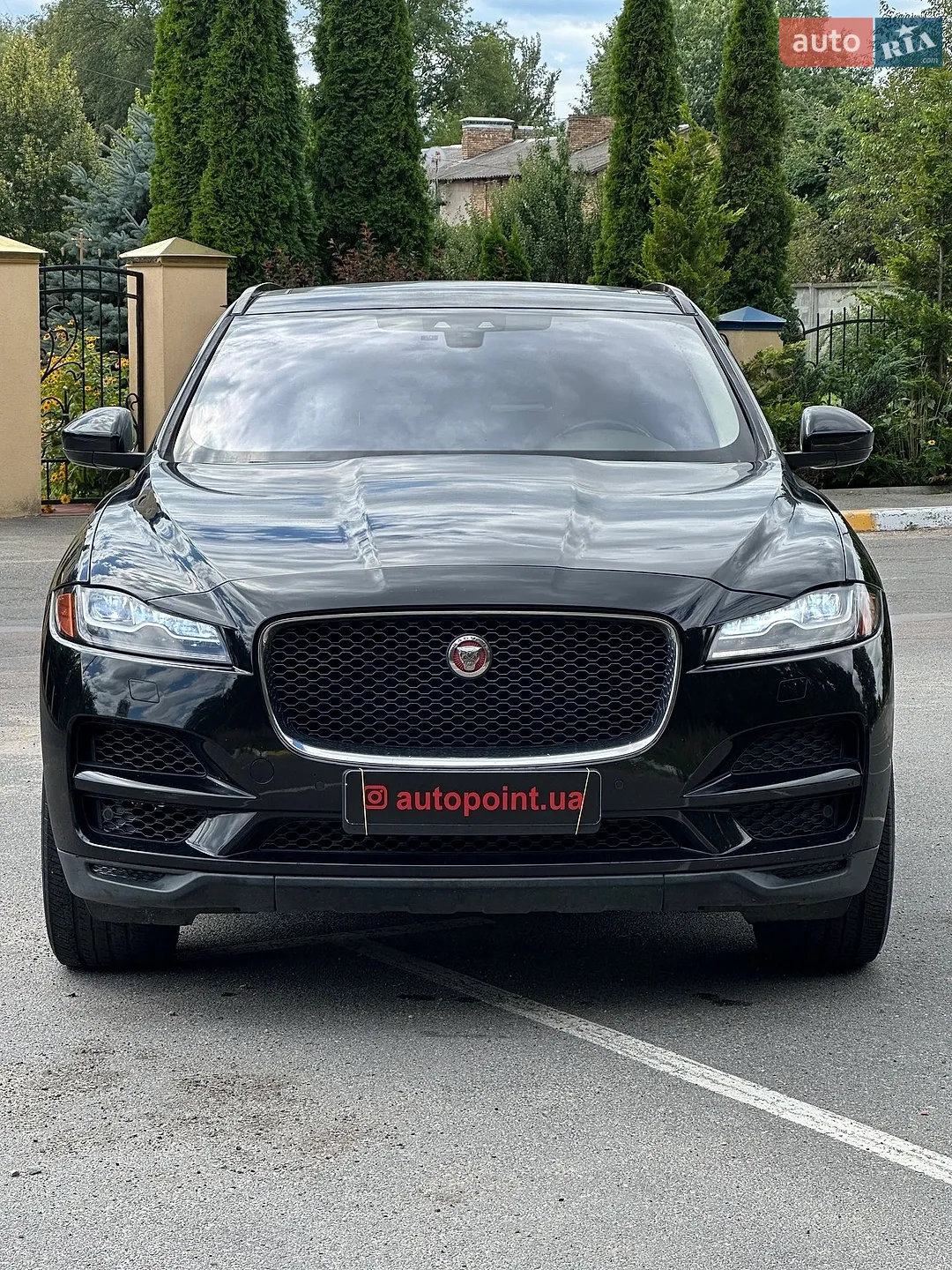 2016 Jaguar F-Pace - мініатюра 2