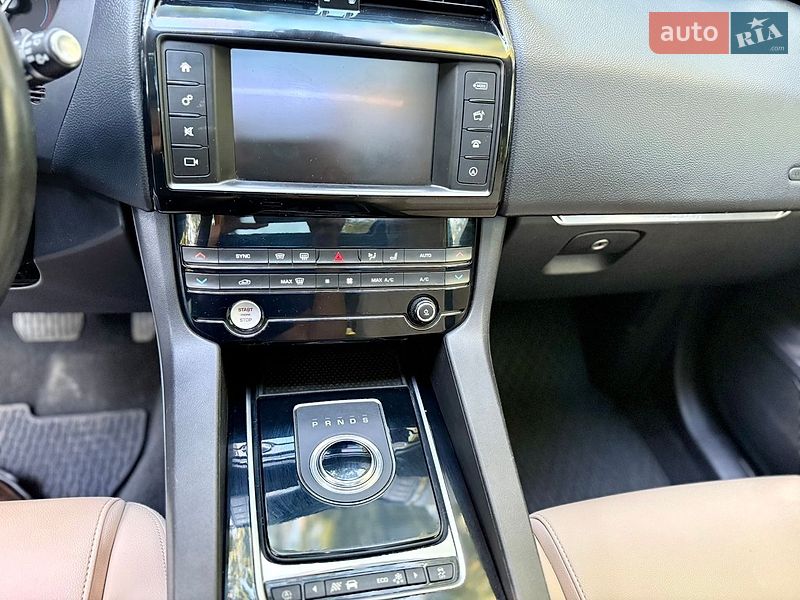 Позашляховик / Кросовер Jaguar F-Pace 2018 в Одесі