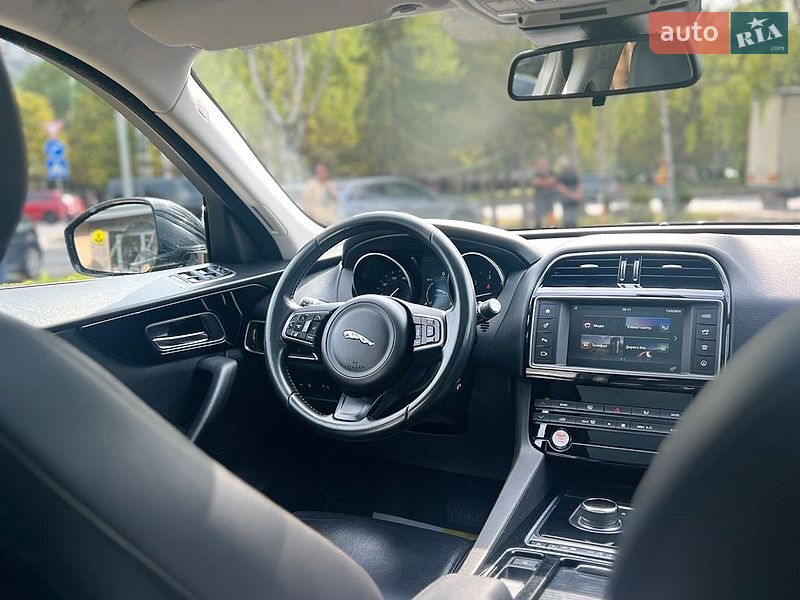 Внедорожник / Кроссовер Jaguar F-Pace 2016 в Львове