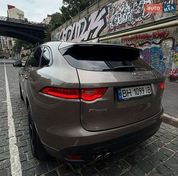 Внедорожник / Кроссовер Jaguar F-Pace 2016 в Одессе