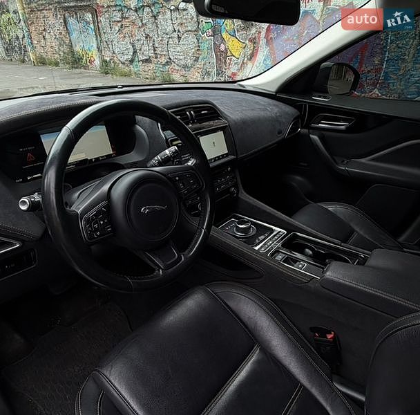 Внедорожник / Кроссовер Jaguar F-Pace 2016 в Одессе