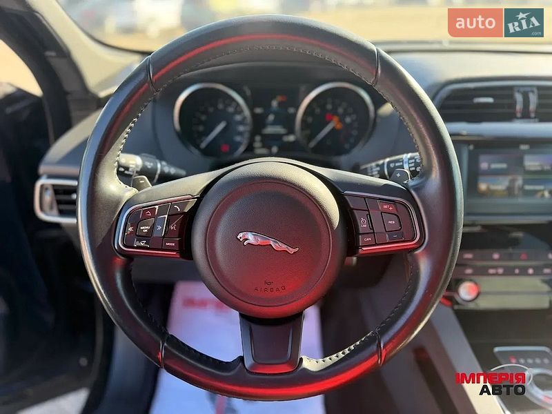Позашляховик / Кросовер Jaguar F-Pace 2016 в Києві