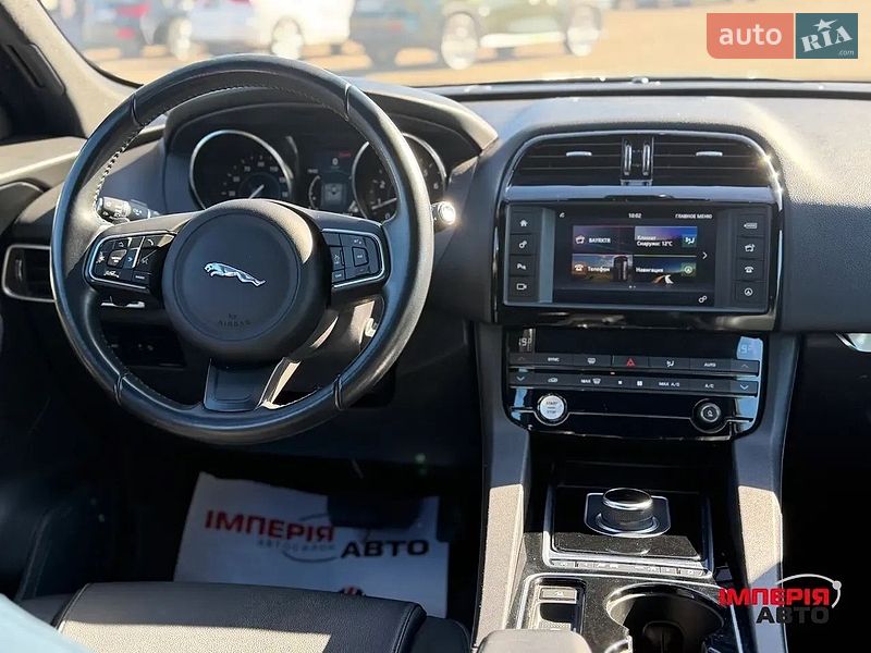 Позашляховик / Кросовер Jaguar F-Pace 2016 в Києві